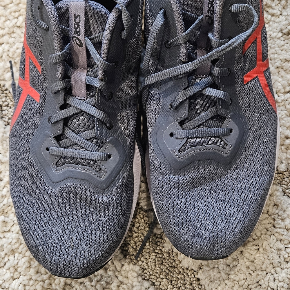 ASICS Men's Athletic Shoes in Gray and Red